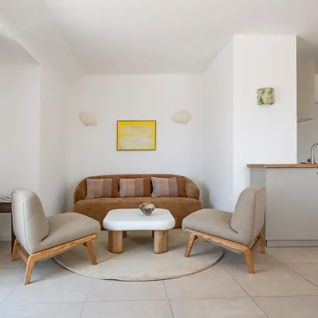 Bed and Breakfast Les Pins 3*